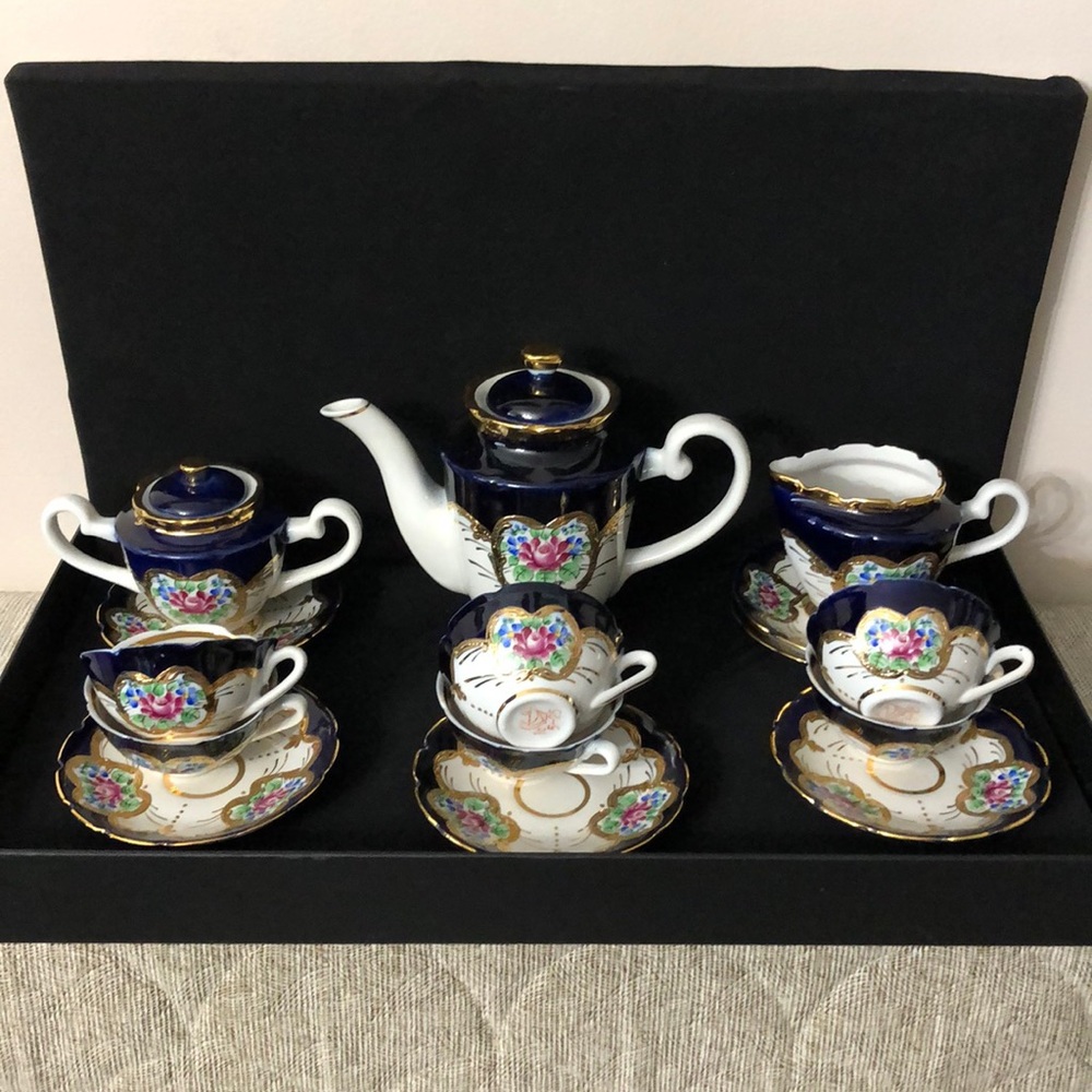 NEW 6 PERSON COFFEE SET HANDPAINT